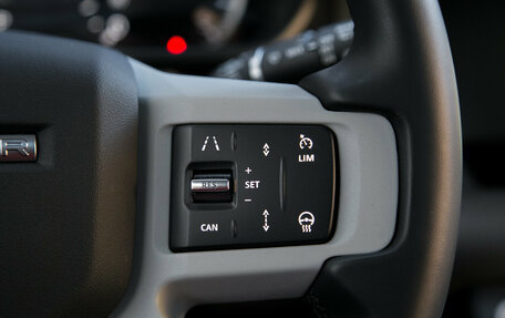 Land Rover Defender II, 2022 год, 7 990 000 рублей, 17 фотография