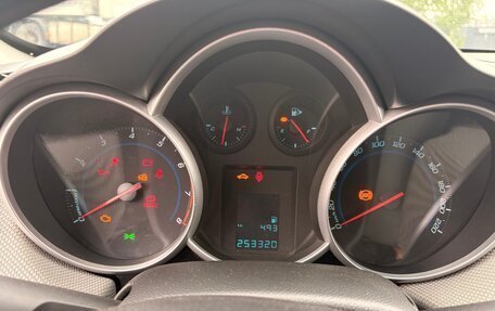 Chevrolet Cruze II, 2011 год, 600 000 рублей, 9 фотография