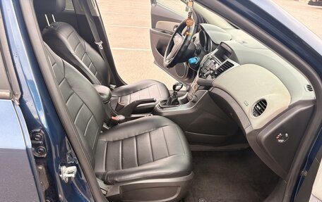 Chevrolet Cruze II, 2011 год, 600 000 рублей, 6 фотография