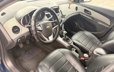 Chevrolet Cruze II, 2011 год, 600 000 рублей, 7 фотография