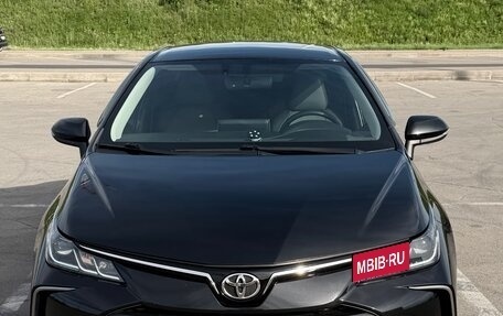 Toyota Corolla, 2019 год, 2 000 000 рублей, 3 фотография