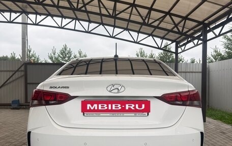 Hyundai Solaris II рестайлинг, 2021 год, 1 550 000 рублей, 2 фотография