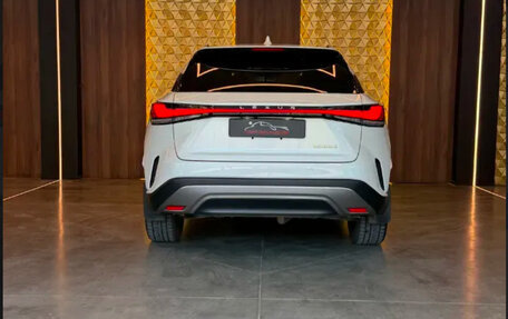 Lexus RX IV рестайлинг, 2025 год, 6 150 000 рублей, 5 фотография
