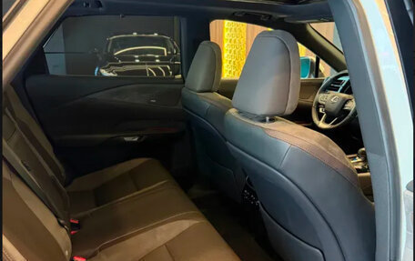 Lexus RX IV рестайлинг, 2025 год, 6 150 000 рублей, 15 фотография