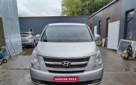Hyundai Grand Starex Grand Starex I рестайлинг 2, 2009 год, 750 000 рублей, 1 фотография
