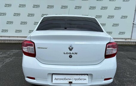 Renault Logan II, 2015 год, 575 000 рублей, 4 фотография