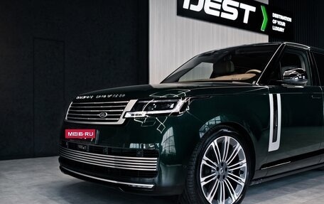 Land Rover Range Rover IV рестайлинг, 2022 год, 20 000 000 рублей, 2 фотография