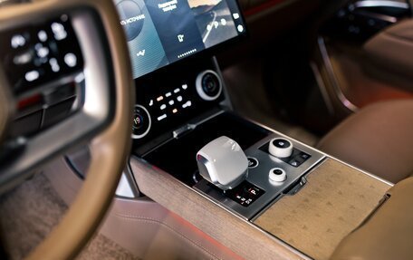 Land Rover Range Rover IV рестайлинг, 2022 год, 20 000 000 рублей, 15 фотография