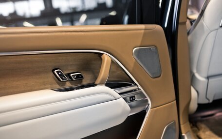 Land Rover Range Rover IV рестайлинг, 2022 год, 20 000 000 рублей, 19 фотография