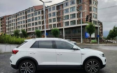Volkswagen T-Roc I, 2022 год, 1 730 000 рублей, 4 фотография