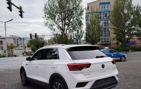 Volkswagen T-Roc I, 2022 год, 1 730 000 рублей, 7 фотография