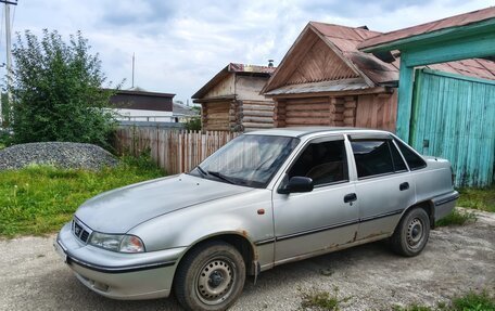 Daewoo Nexia I рестайлинг, 2004 год, 110 000 рублей, 3 фотография