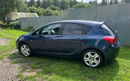 Opel Astra J, 2010 год, 720 000 рублей, 6 фотография