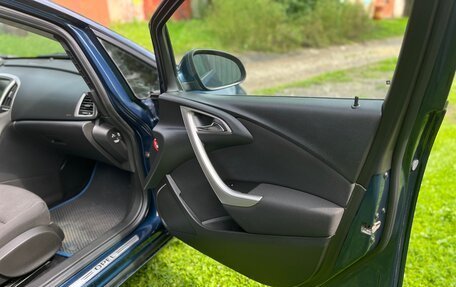 Opel Astra J, 2010 год, 720 000 рублей, 16 фотография