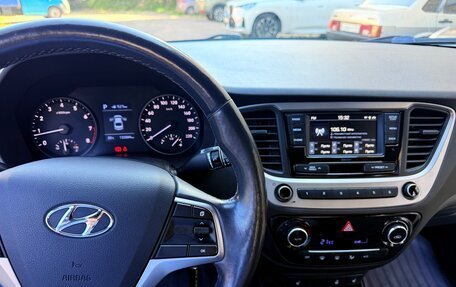 Hyundai Solaris II рестайлинг, 2017 год, 1 349 000 рублей, 10 фотография