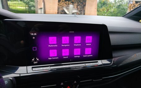 Volkswagen Golf VIII, 2021 год, 2 250 000 рублей, 12 фотография