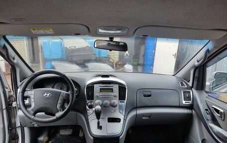 Hyundai Grand Starex Grand Starex I рестайлинг 2, 2009 год, 750 000 рублей, 7 фотография