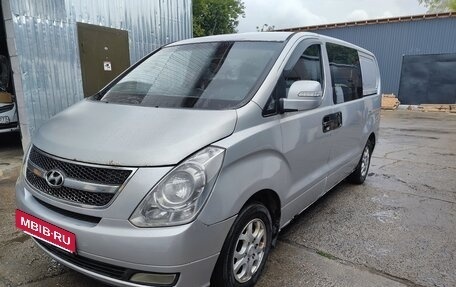 Hyundai Grand Starex Grand Starex I рестайлинг 2, 2009 год, 750 000 рублей, 2 фотография