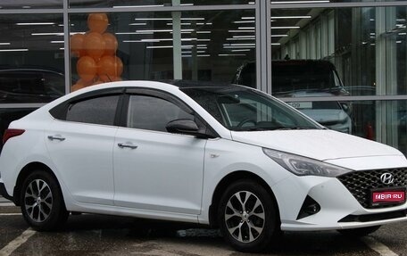 Hyundai Solaris II рестайлинг, 2021 год, 1 680 000 рублей, 1 фотография