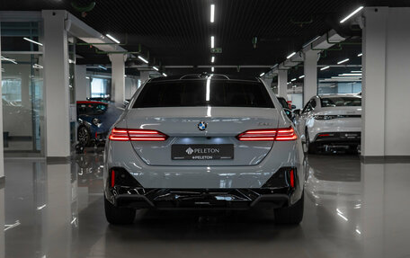BMW 5 серия, 2025 год, 6 800 000 рублей, 6 фотография