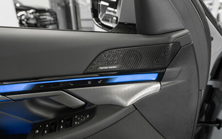 BMW 5 серия, 2025 год, 6 800 000 рублей, 17 фотография