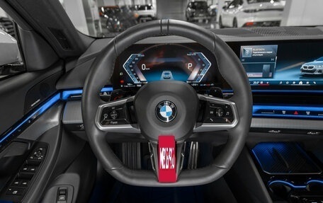 BMW 5 серия, 2025 год, 6 800 000 рублей, 11 фотография