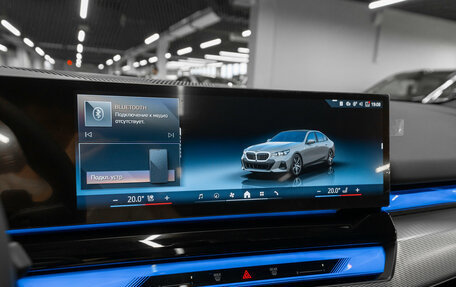 BMW 5 серия, 2025 год, 6 800 000 рублей, 21 фотография