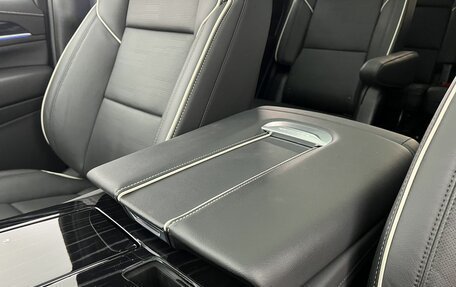 Cadillac Escalade V, 2023 год, 10 500 000 рублей, 15 фотография