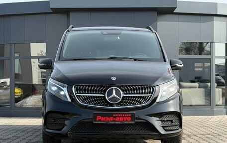Mercedes-Benz V-Класс, 2022 год, 8 295 000 рублей, 2 фотография
