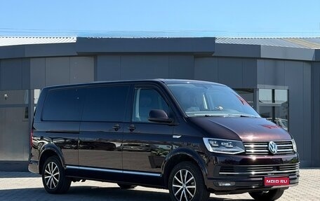 Volkswagen Multivan T6 рестайлинг, 2016 год, 4 600 000 рублей, 1 фотография