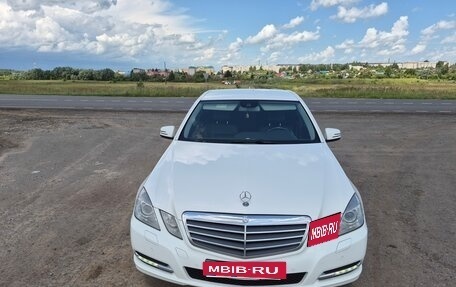 Mercedes-Benz E-Класс, 2012 год, 1 589 000 рублей, 1 фотография