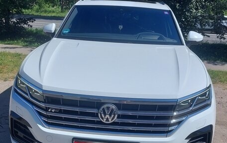 Volkswagen Touareg III, 2019 год, 5 000 000 рублей, 1 фотография
