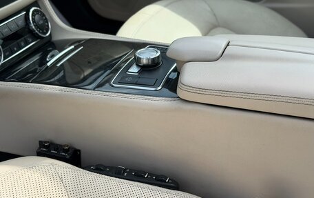 Mercedes-Benz CLS, 2013 год, 2 095 000 рублей, 27 фотография