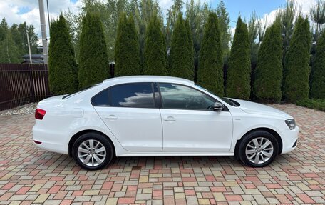 Volkswagen Jetta VI, 2013 год, 850 000 рублей, 3 фотография