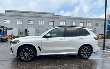 BMW X5, 2019 год, 5 500 000 рублей, 2 фотография