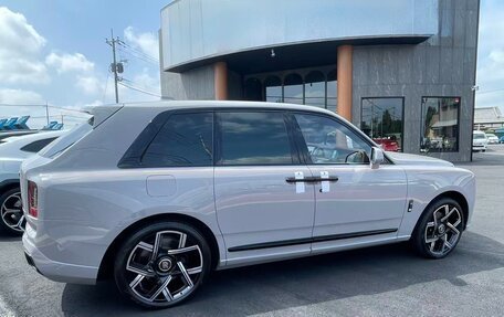 Rolls-Royce Cullinan, 2025 год, 45 500 000 рублей, 5 фотография