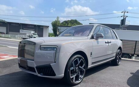 Rolls-Royce Cullinan, 2025 год, 45 500 000 рублей, 6 фотография
