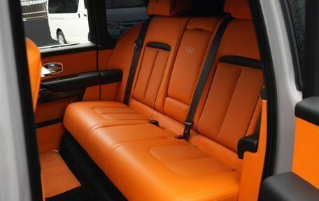 Rolls-Royce Cullinan, 2025 год, 45 500 000 рублей, 29 фотография