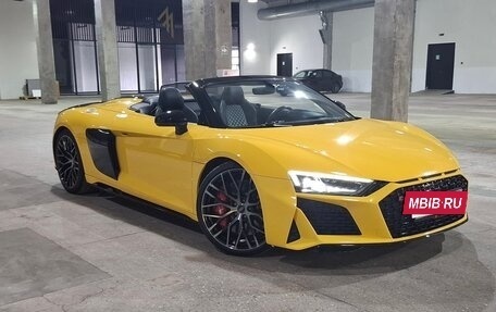 Audi R8, 2019 год, 16 990 000 рублей, 3 фотография