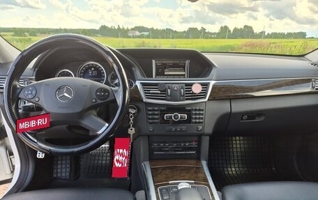 Mercedes-Benz E-Класс, 2012 год, 1 589 000 рублей, 11 фотография