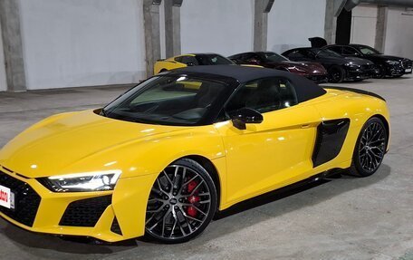 Audi R8, 2019 год, 16 990 000 рублей, 9 фотография
