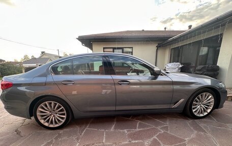 BMW 5 серия, 2018 год, 2 700 000 рублей, 5 фотография