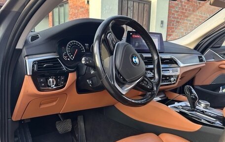 BMW 5 серия, 2018 год, 2 700 000 рублей, 8 фотография