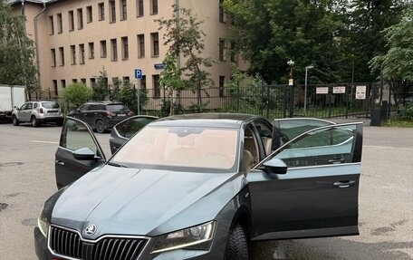 Skoda Superb III рестайлинг, 2016 год, 1 990 000 рублей, 5 фотография
