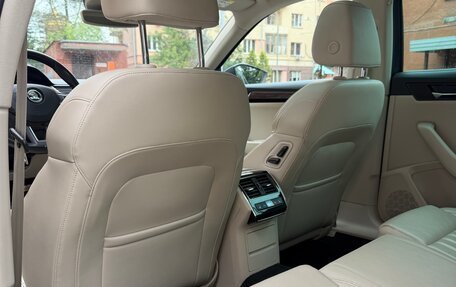 Skoda Superb III рестайлинг, 2016 год, 1 990 000 рублей, 11 фотография