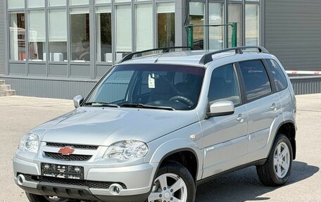 Chevrolet Niva I рестайлинг, 2013 год, 765 000 рублей, 2 фотография
