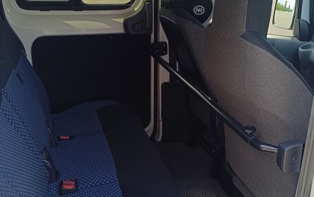 Nissan NV200, 2016 год, 1 700 000 рублей, 5 фотография