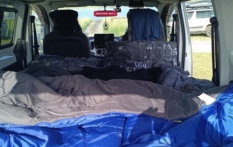 Nissan NV200, 2016 год, 1 700 000 рублей, 11 фотография