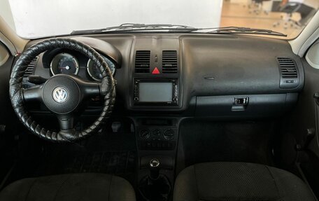Volkswagen Polo III рестайлинг, 2000 год, 220 000 рублей, 11 фотография