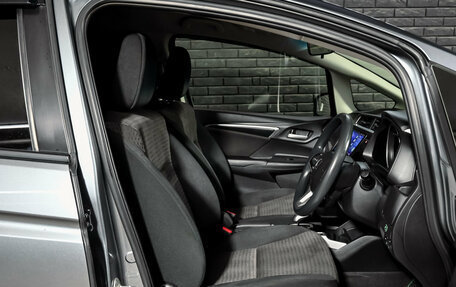 Honda Fit III, 2018 год, 1 320 000 рублей, 10 фотография